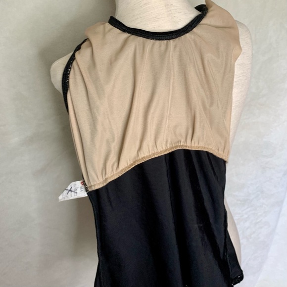 Vintage Velvet Halter Top - Picture 6 of 8